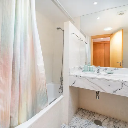 Lagos Marina Comfort Pool #1990 *