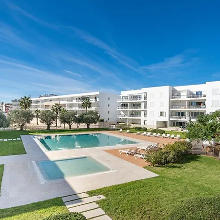 Lagos Marina Comfort Pool #1990