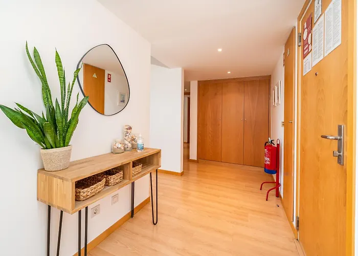 Lagos Marina Comfort Pool #1990