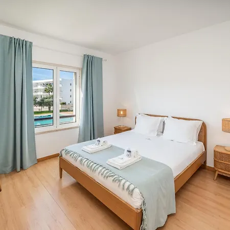 Lagos Marina Comfort Pool #1990