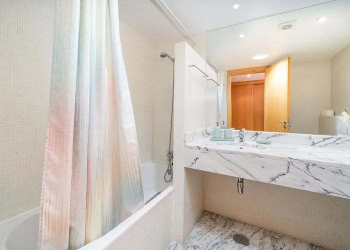 Marina Comfort Pool #1990 *