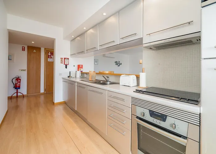 Marina Comfort Pool #1990 *