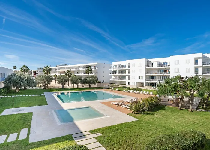 Lagos Marina Comfort Pool #1990